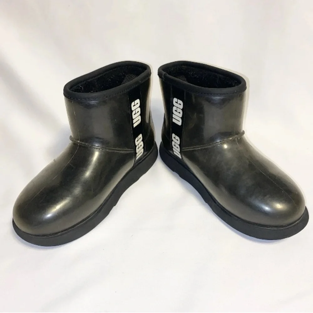 UGG Classic Clear Mini Ankle‎ Winter Boots Womens Size 2 Black